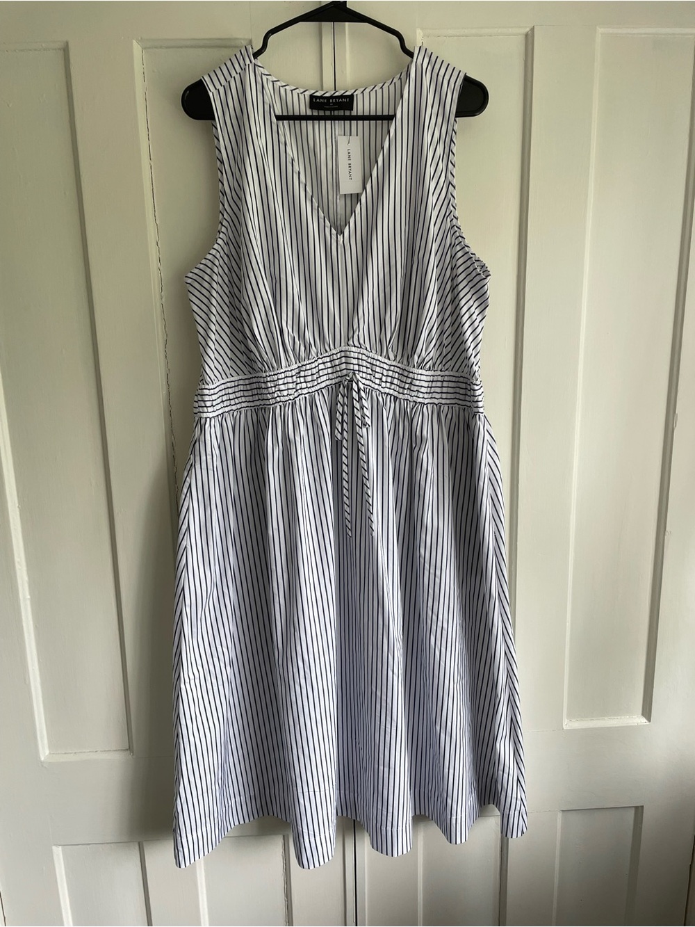 Lane Bryant Dress Striped Sleeveless V-Neck Sundress White Navy Stripes 18 NWT